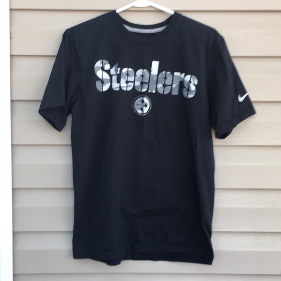 Nike Other - Nike men’s black/gray  short sleeve tee shirt